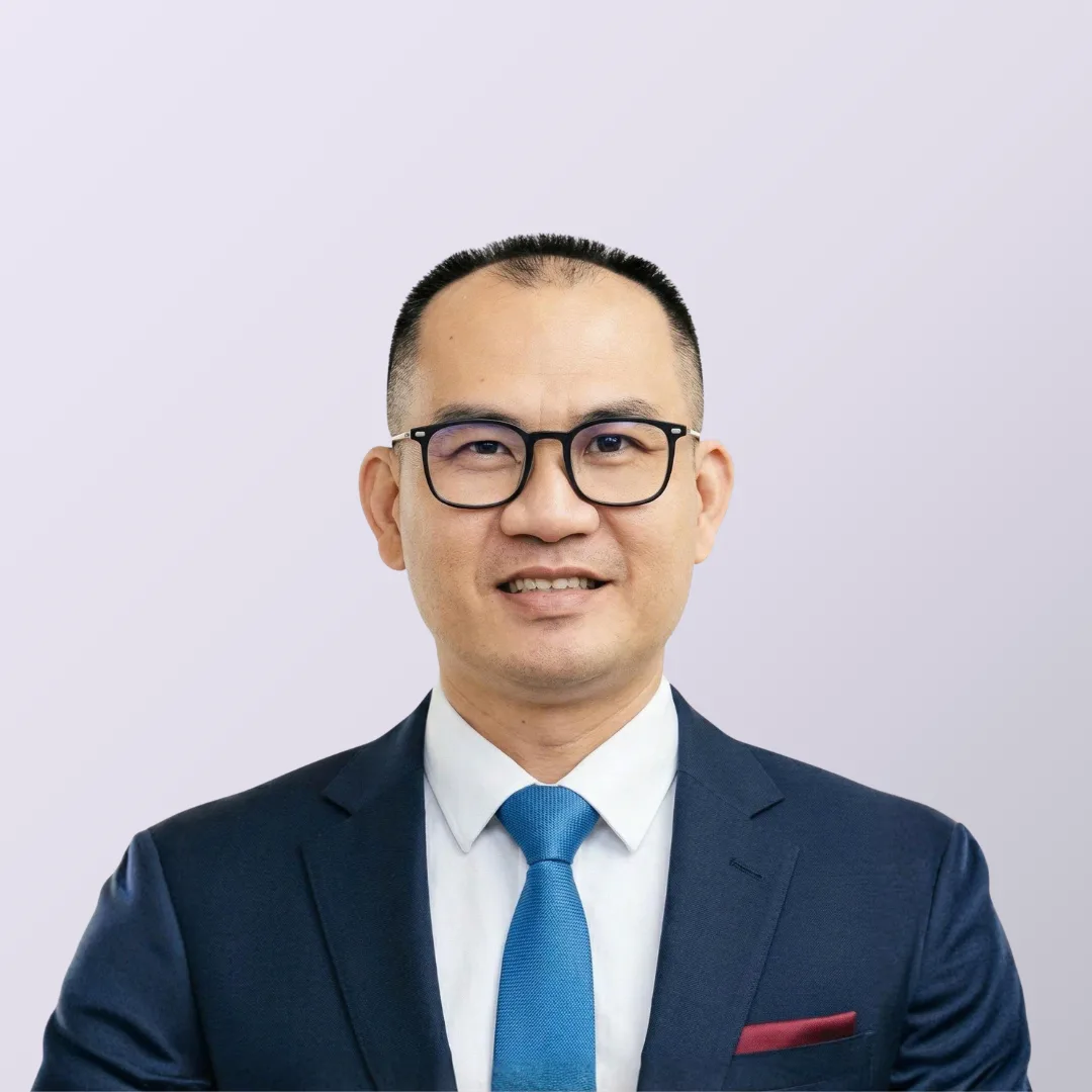 Chân dung Nguyễn Nam